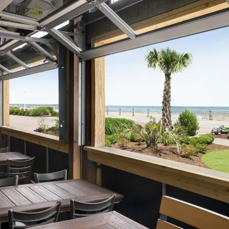 Hampton Inn Virginia Beach-Oceanfront South Отели рядом с достопримечательностью «Кроатан-Бич»