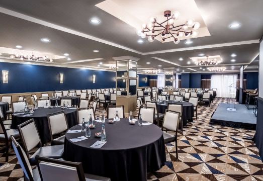 더 로열 소네스타