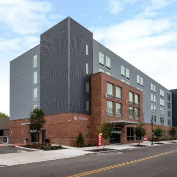La Quinta Inn & Suites by Wyndham Chattanooga Downtown/South