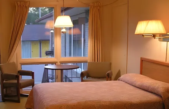 城鎮鄉村汽車旅館