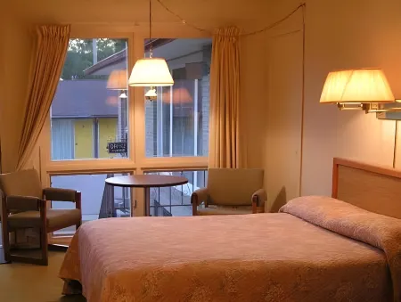 Town'n Country Motor Inn