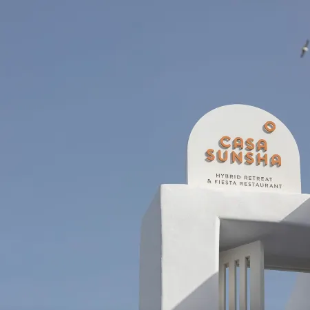 Casa Sunsha Hybrid Retreat Santorini