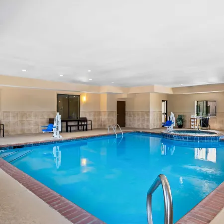 Comfort Suites Lindale