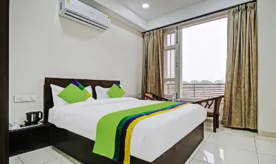 Treebo Kamron Regency Sector 80 Hotels near Green Belt Park, Sector 48D,