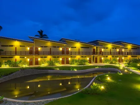 Costa Pacifica Resort Отели рядом с достопримечательностью «Дингалан Кейв»