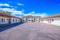 Love Hotels Silver Street by OYO at Hurley WI Hotels in Gogebic County
