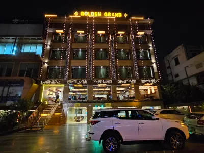 Hotel Golden Grand Hotels in West Delhi