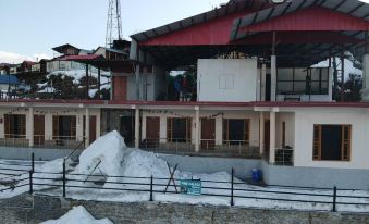 Pine Palace Homestay