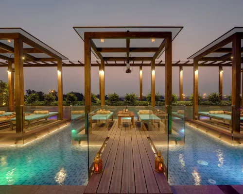 Courtyard Surat Hotels in Surat