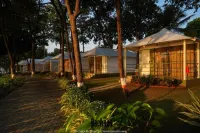 White Feather Resort Kauncha - Pools
