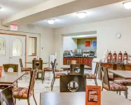Spark by Hilton Tucson Airport - breakfast