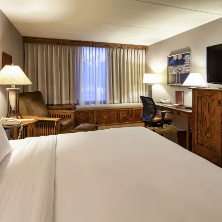 DoubleTree by Hilton Hotel Libertyville - Mundelein