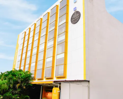 Bloom Hotel - Gachibowli Hotels near IIIT