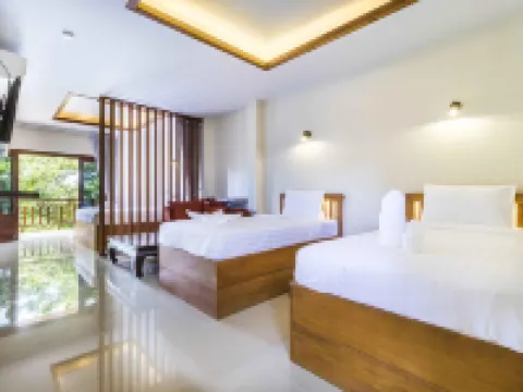 Wyh Hotel Hotels near Ko Tao