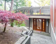 Lake front Glass house with Private Dock/Lake access/Kayak/Paddle board