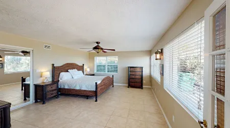 Spacious Oceanfront House has Private Pool, Ocean Deck and Panoramic Ocean Views