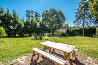 Historic Wolfeboro Home one block to Village