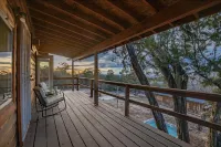 The Four Seasons  - A Getaway to White Sands NP and Cloudcroft, NM w/ Hot Tub!