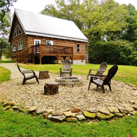 ❤Clean Cabin WiFi in-town Easy access PAVED Black Mountain 15min to Asheville