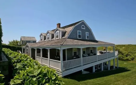 Nantucket Classic! 5 Bed/4 Bath Sconset Beach-Golf-Lighthouse