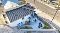 Sparkling River Inn close to casinos & Bullhead City River Park and boat launch.