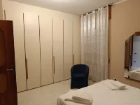 Apartment in courtyard 15' from Lake Garda Mozzecane附近的飯店