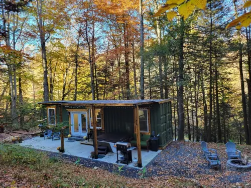 Book Your Adventure Getaway at our Container Cabin near New River Gorge Hotels in Wilderness
