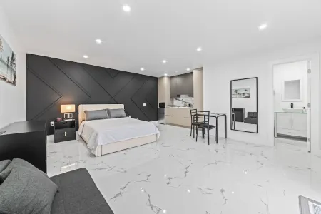 XL Luxury Room. Luxurious studio retreat with sleek designs.