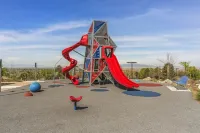 Now Discounted Nov & Dec Dates! - One of a Kind Retreat with Private Creek! Hotels in Centerville