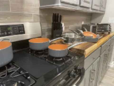 The Oak at Windrock- cozy farmhouse on 2 acres