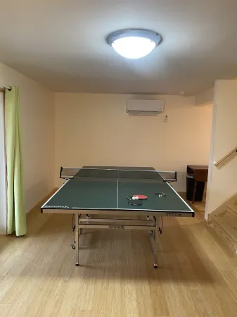 New build OWL HOUSE, quiet, near trails, stargazing! Отели рядом с достопримечательностью «ПФБК Гринвуд Аксесс»