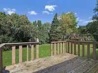 Gurnee Getaway: Modern Oasis Near Six Flags & Naval Base!