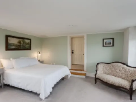 Historic 1800s Farmstead Retreat: Private Suite, Indoor Pool & Starry Skies Hotels in North Berwick