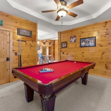 🌄Sleeps up to 16 🌄 Pristine Mountain Views from Downtown Helen ⛰️