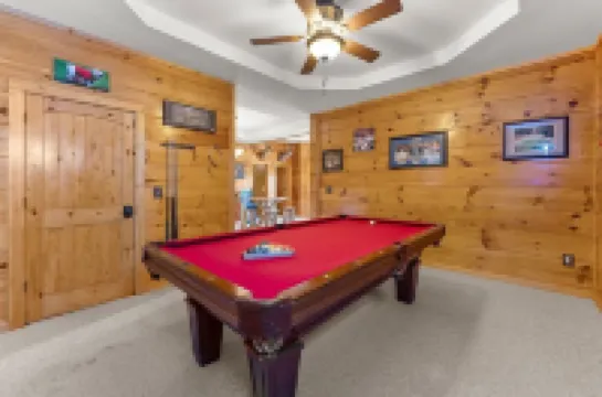 🌄Sleeps up to 16 🌄 Pristine Mountain Views from Downtown Helen ⛰️