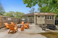 Lincoln 2 -Near Lake Michigan, Beaches, Luge, Fishing, EV Charger & Pet-Friendly