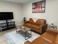Downtown Woodstock Newly Renovated Home Hotels in Woodstock