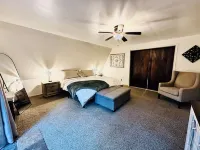 Cozy cabin - hot tub! 1 Mile from down town Helen