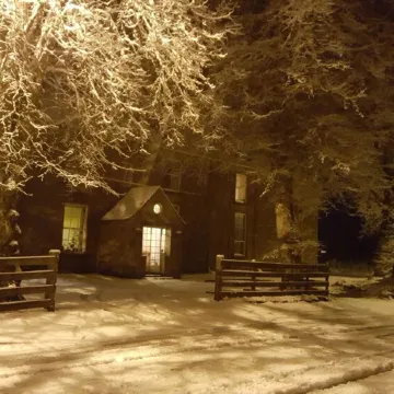 No.4 The Old Convent. Отели рядом с достопримечательностью «The Clansman Centre»