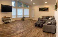 Newly Renovated 5-Bedroom Home Near Lambeau Field