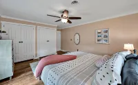 "The Fried Green Tomato" Family & Pet Friendly,  QR Code Walk Thru, 1 night min.