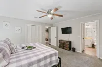19 Green Acres Cozy Apartment
