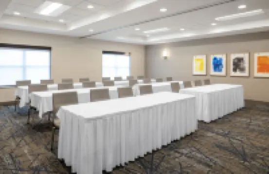 Holiday Inn Express & Suites GREEN BAY EAST by IHG