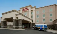 Hampton Inn & Suites Minot Airport Отели в г. Минот