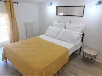 Au bon Endroit ! Maison de Ville de 100 m² au Pied du Rocher D'aiguilhe Hotels in Aiguilhe