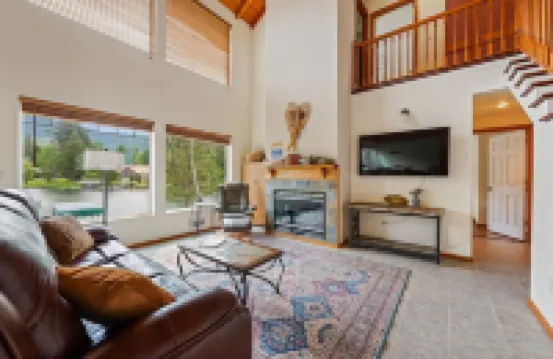 Your Lake Pend Orielle Get Away, beautiful waterfront home with private dock