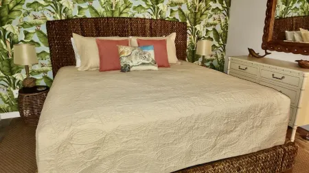 New! Modern 3 Bed Townhome on North Captiva Island w/Beachfront views