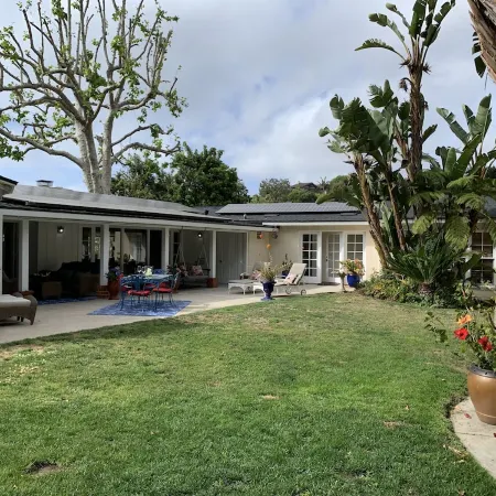 Ranch Style, Private Home Near La Jolla Shores - Walk to dining, shops, beach