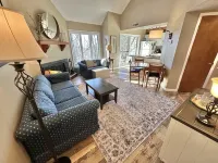 Travelers' Rest--Your Wintergreen Retreat in the Center of it All!