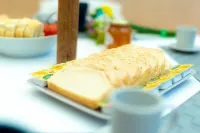 Bright townhouse facing the sea